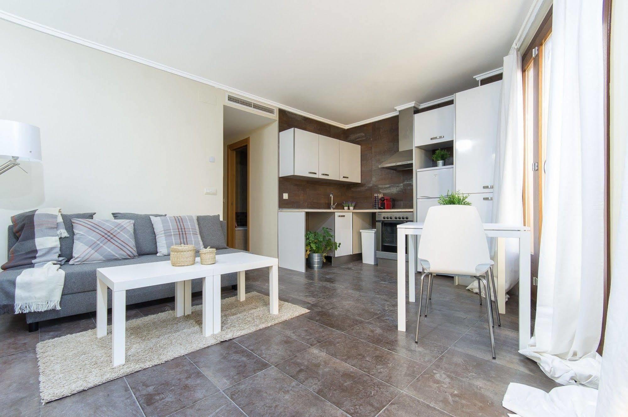 Bet Apartments - Tramontana Apartments Valencia Kültér fotó